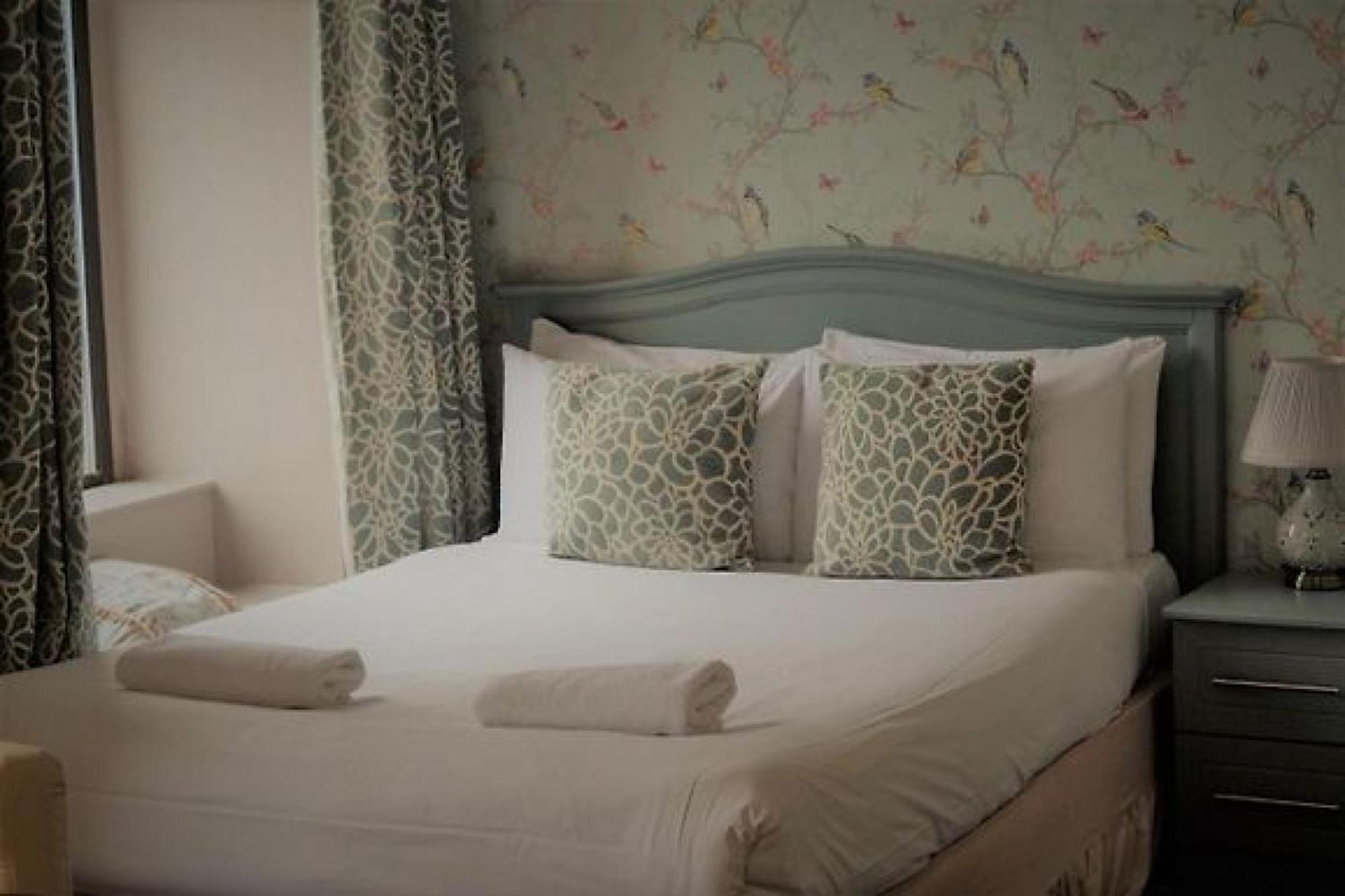 The Waterfront Townhouse Accommodation Kilkenny Exteriér fotografie